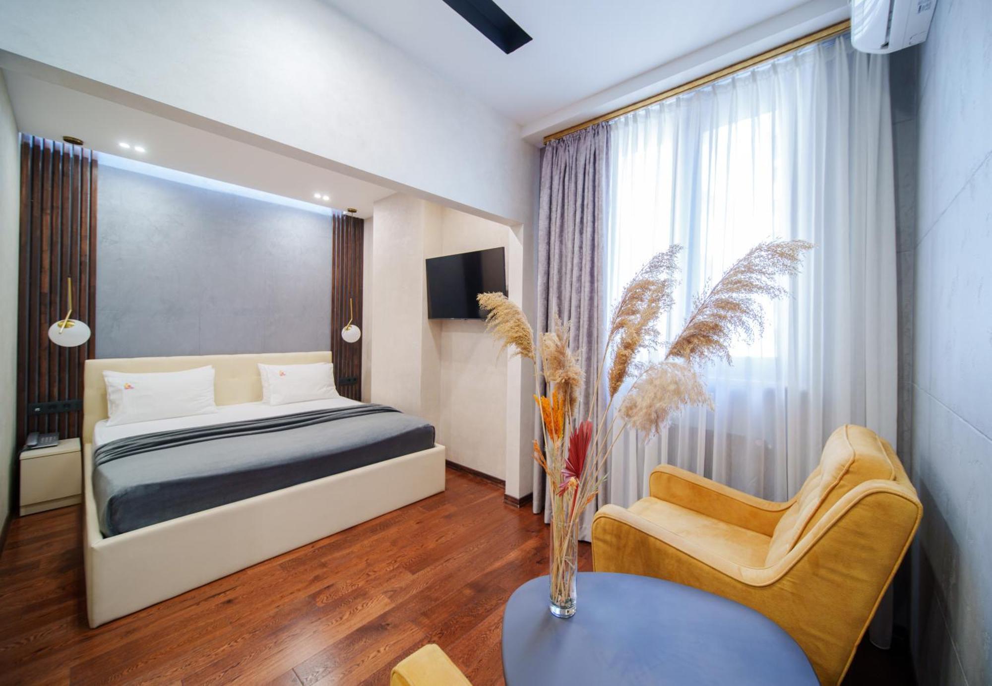 Arch Apart Hotel เยเรวาน ภายนอก รูปภาพ