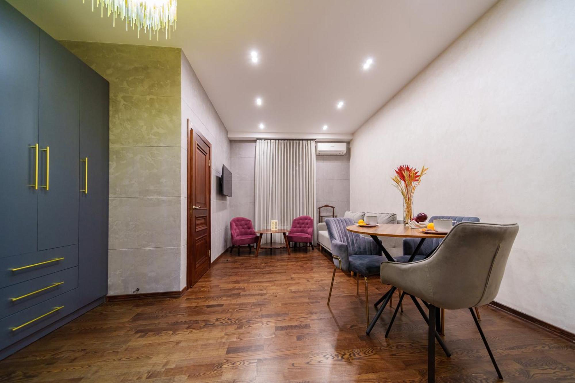Arch Apart Hotel เยเรวาน ภายนอก รูปภาพ