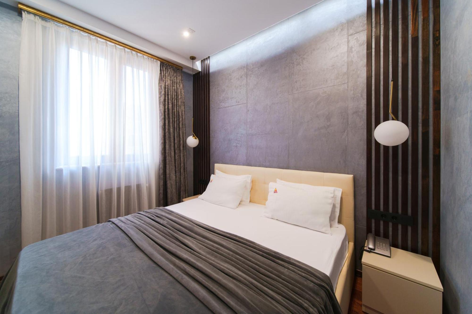 Arch Apart Hotel เยเรวาน ภายนอก รูปภาพ