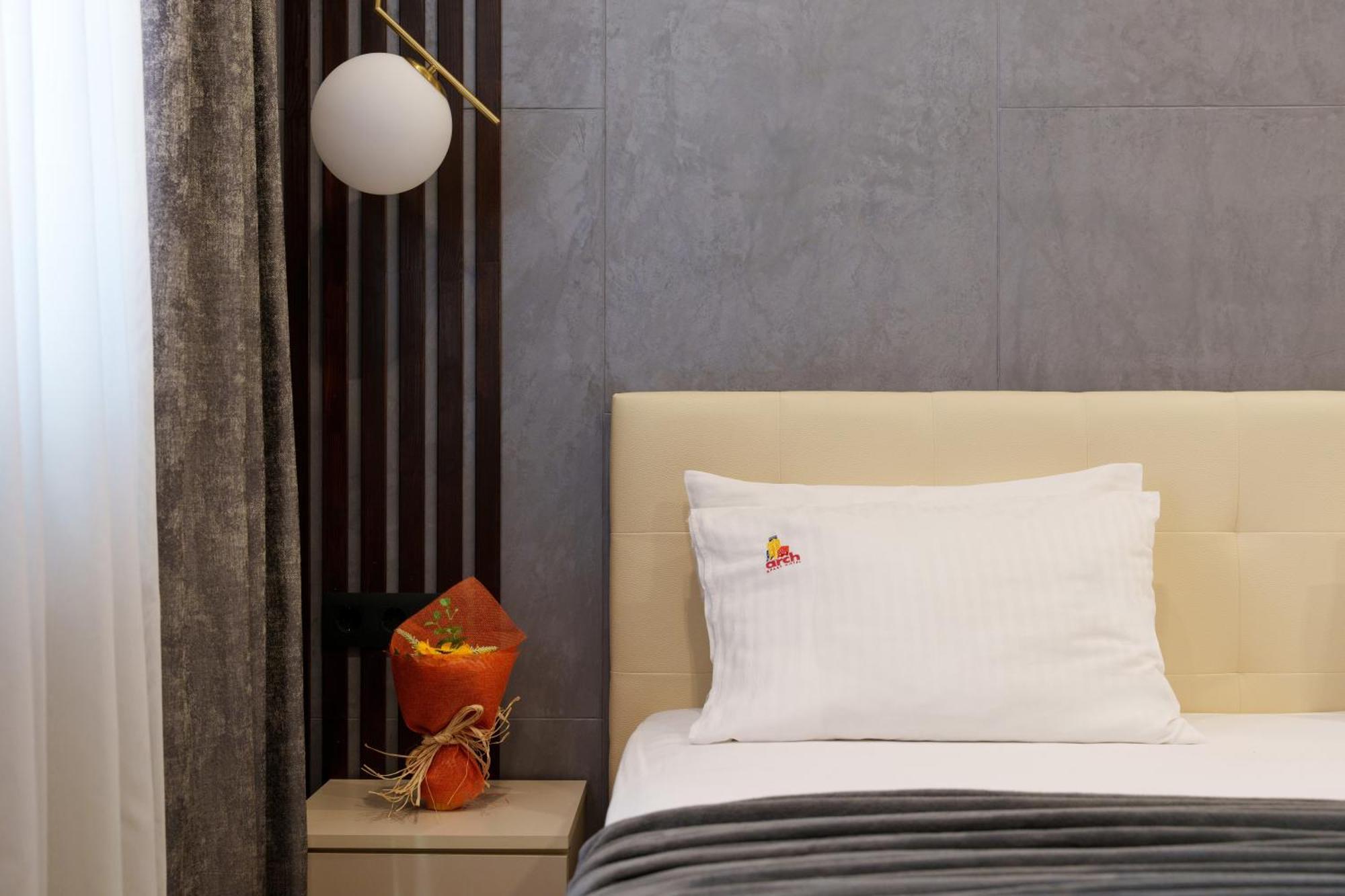 Arch Apart Hotel เยเรวาน ภายนอก รูปภาพ