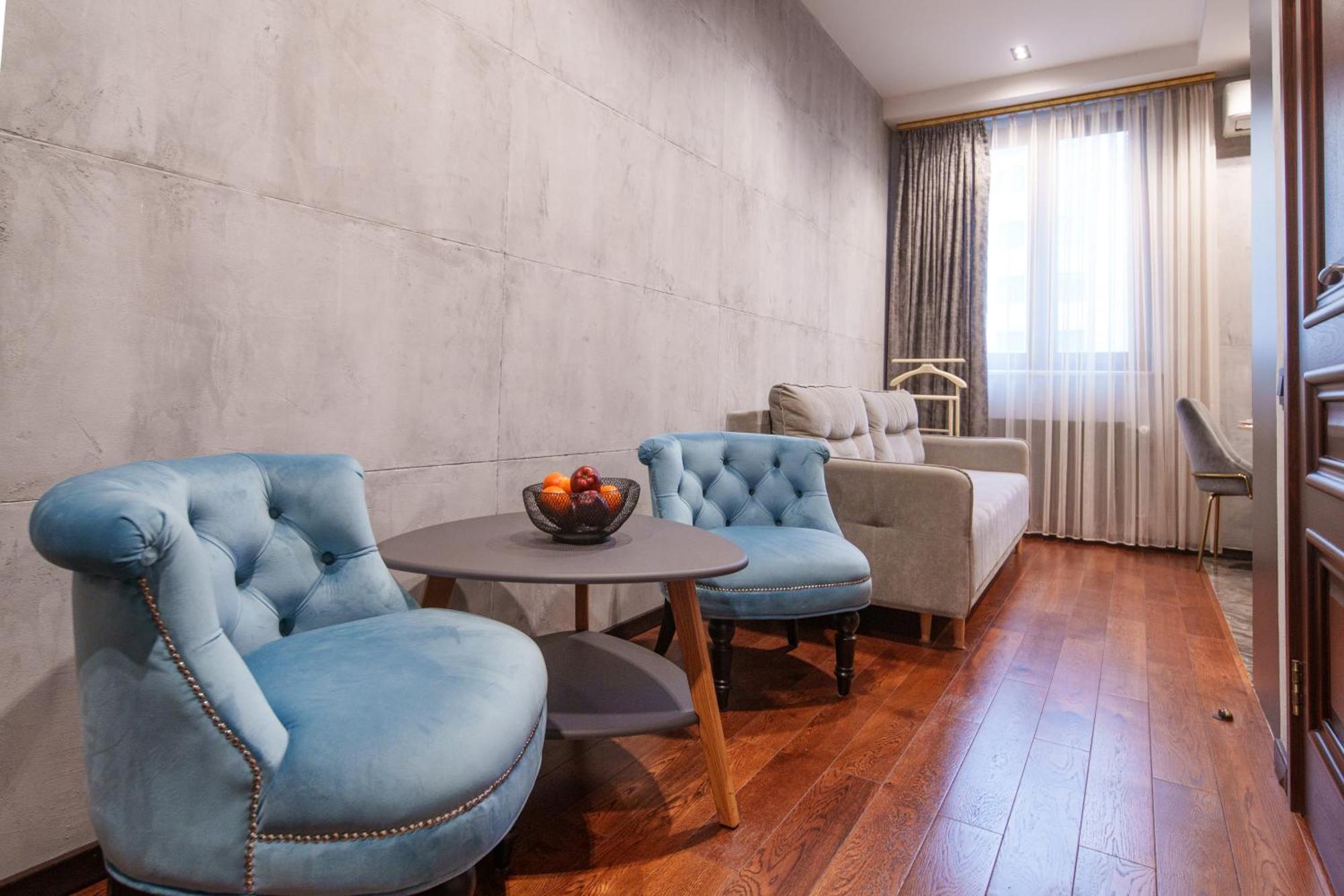 Arch Apart Hotel เยเรวาน ภายนอก รูปภาพ
